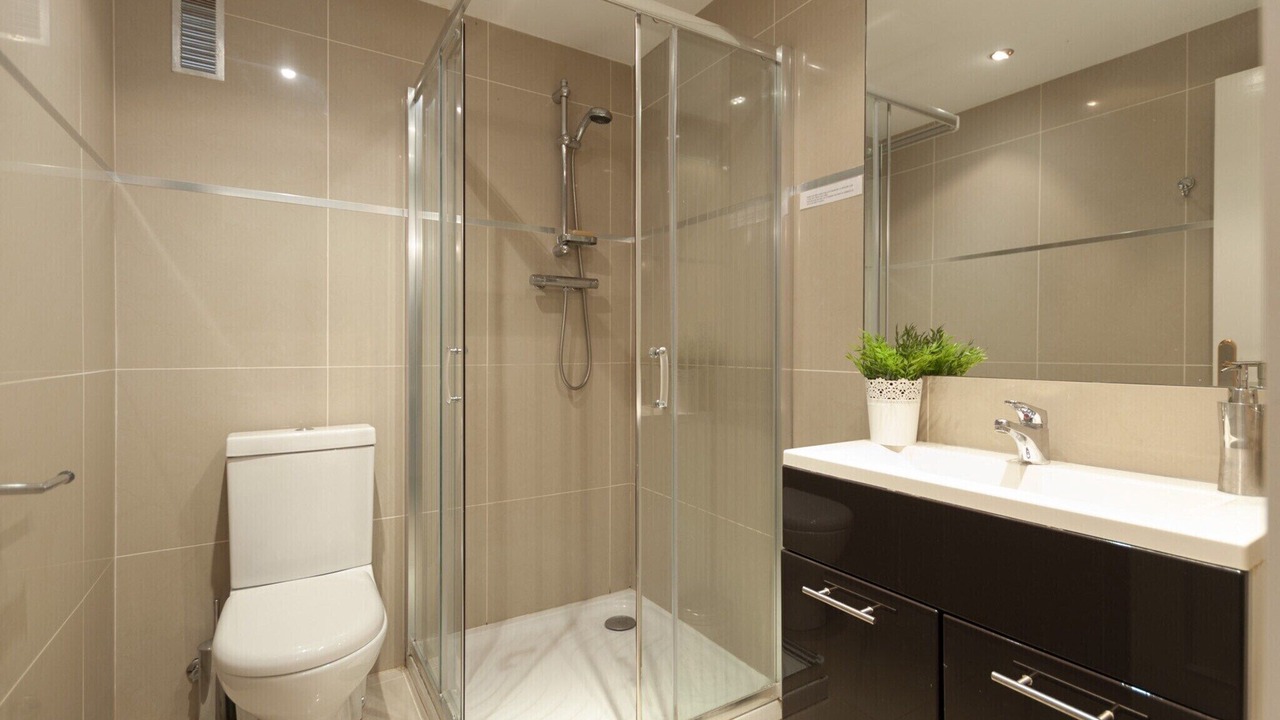 Photo of Bathroom in Roses Town Center