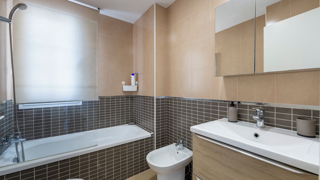 Photo of Bathroom in Retamar