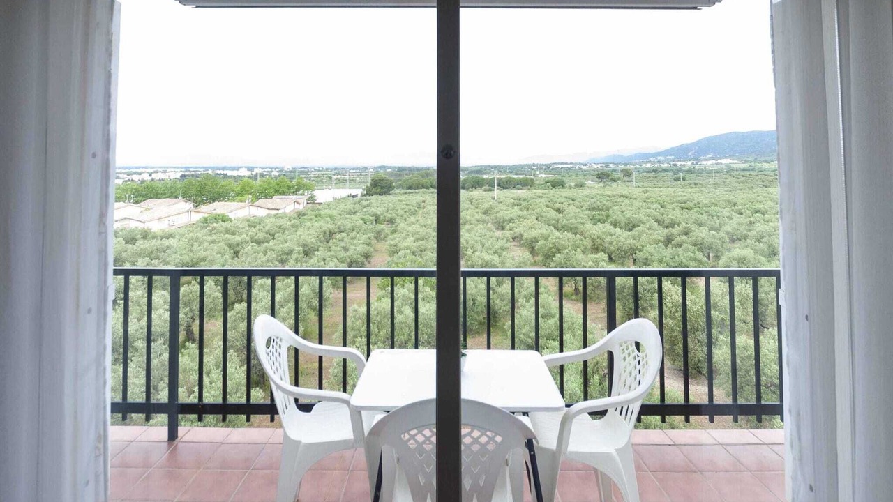 Photo of Patio Balcony in Roses Town Center