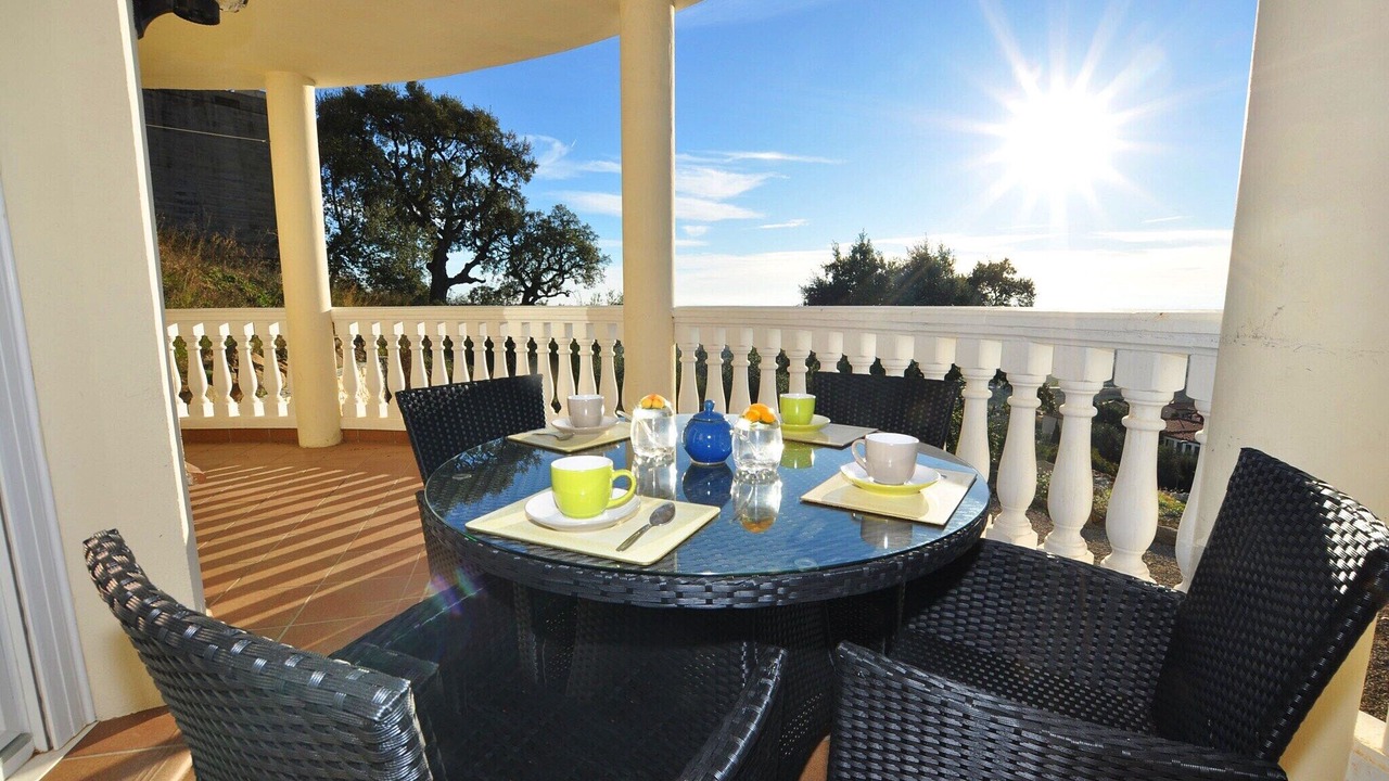 Photo of Patio Balcony in Palau-Saverdera