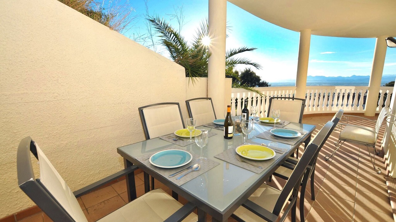 Photo of Patio Balcony in Palau-Saverdera