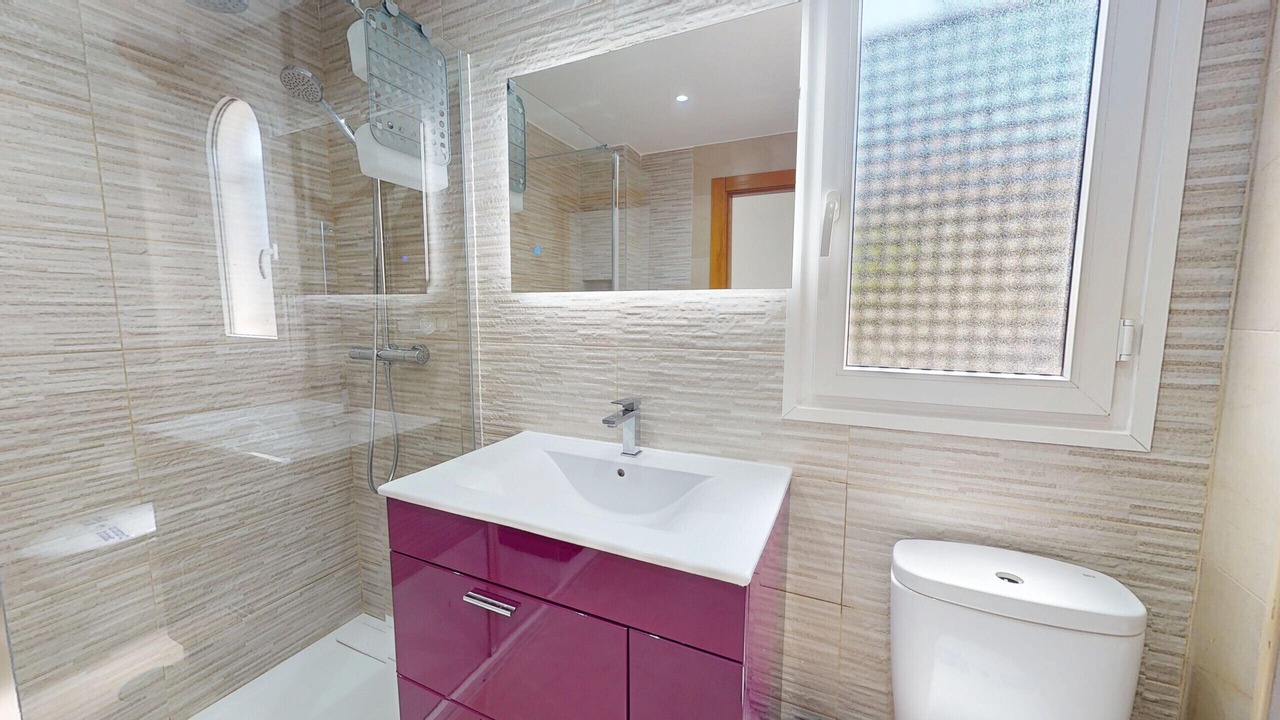 Photo of Bathroom in Jeronimo y Avileses y Balsicas de Arriba