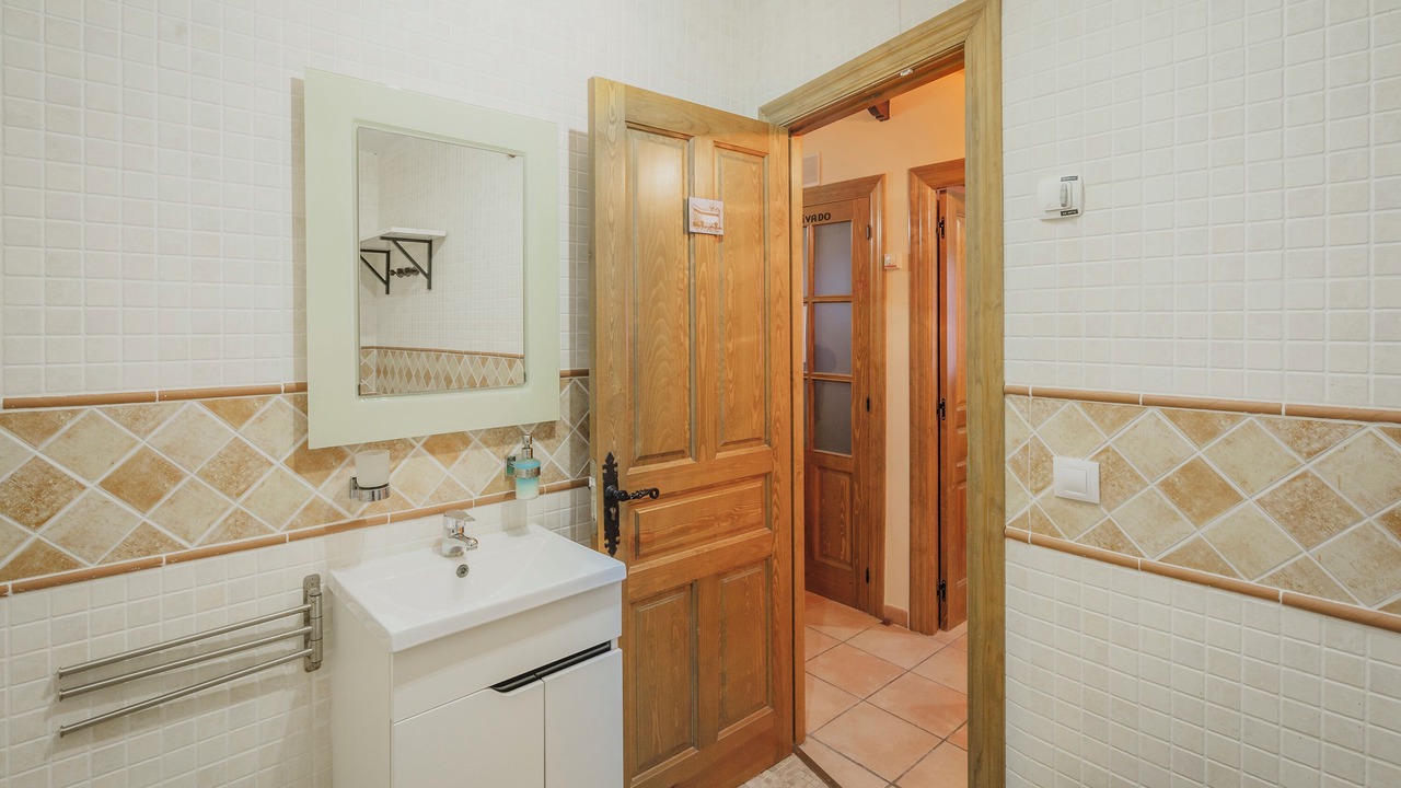Photo of Bathroom in Curiel