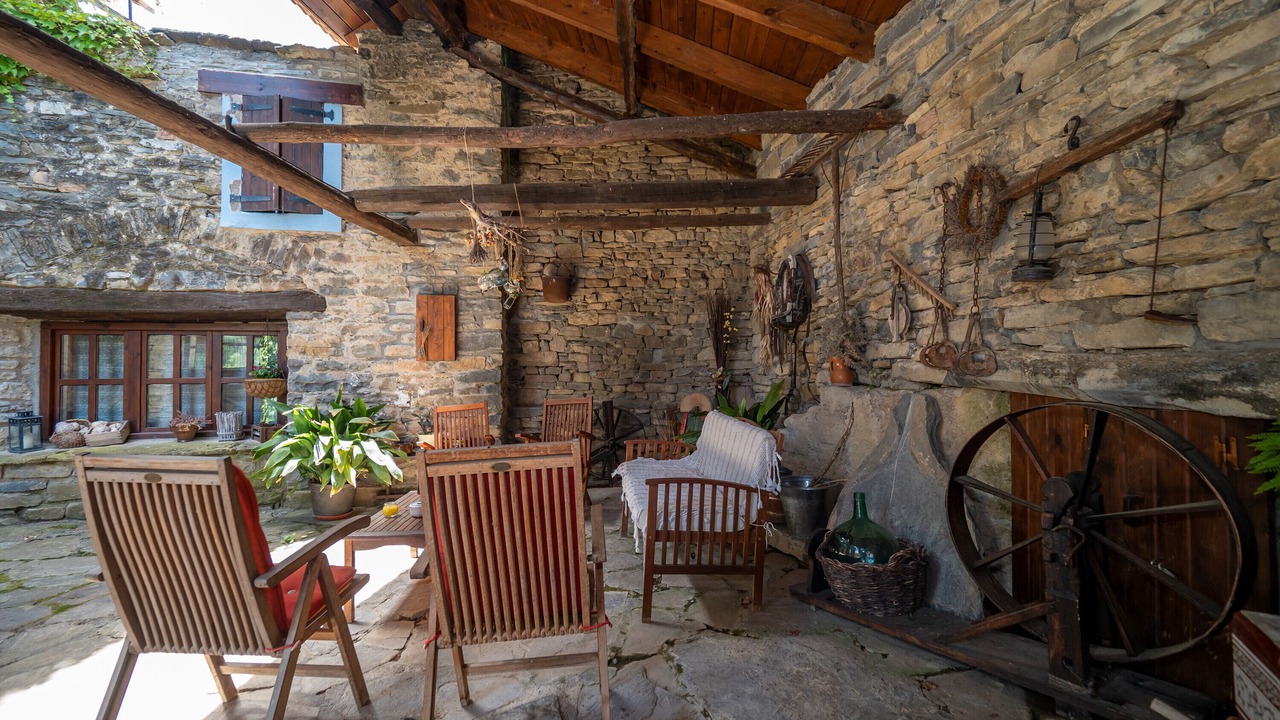 Photo of Patio Balcony in Lardies