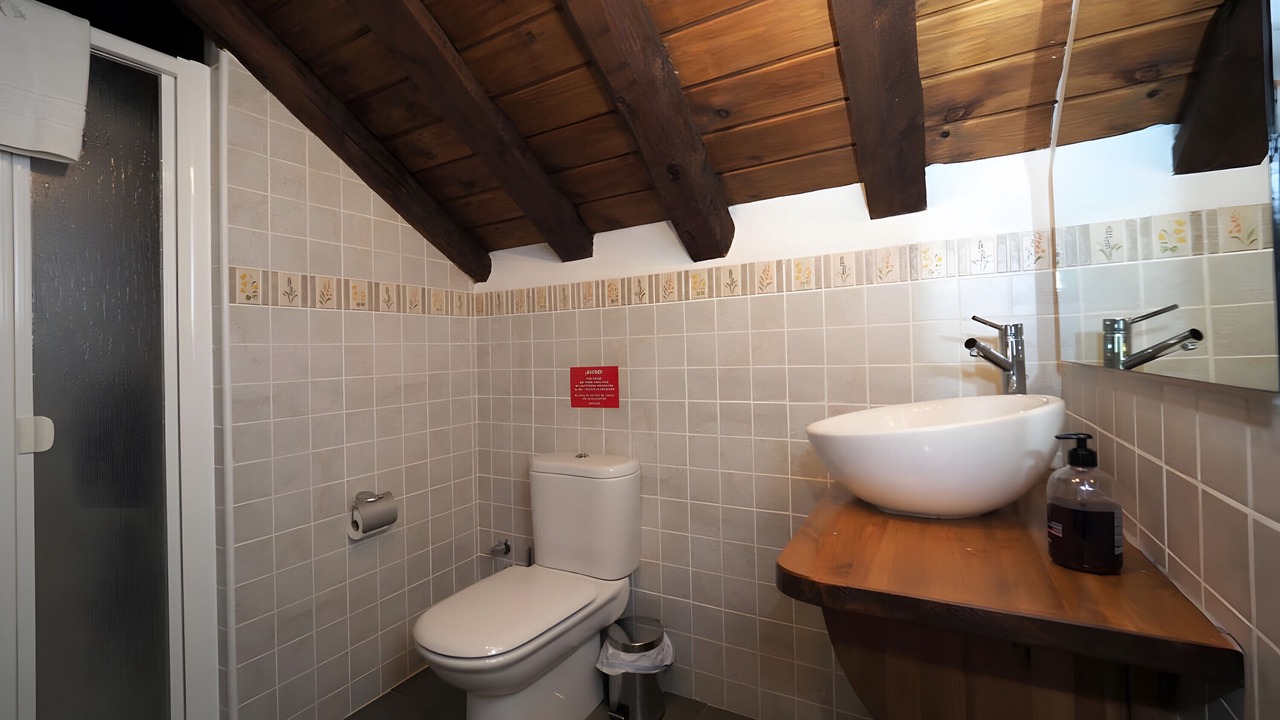 Photo of Bathroom in Lardies