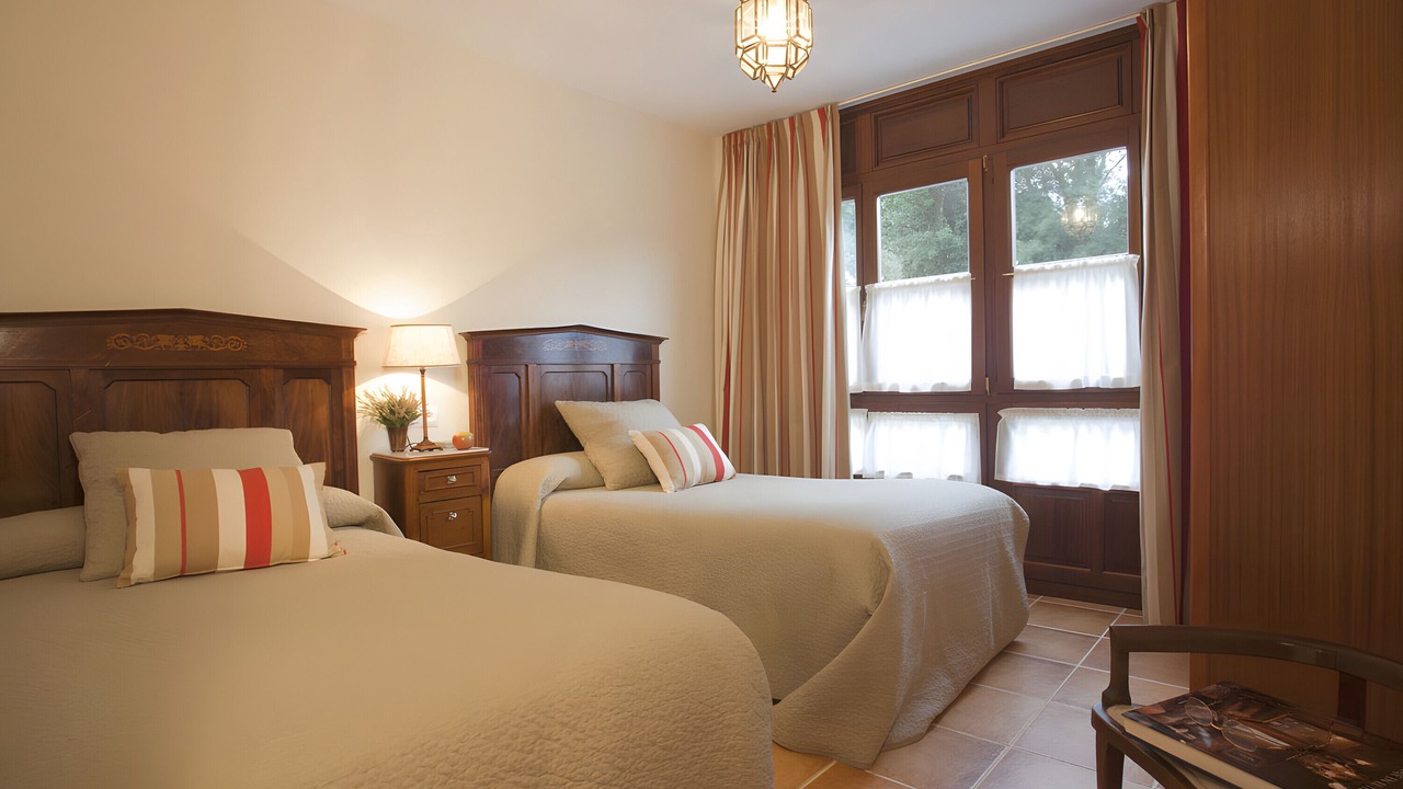 Photo of Bedroom in Poo