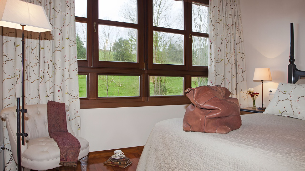 Photo of Bedroom in Poo