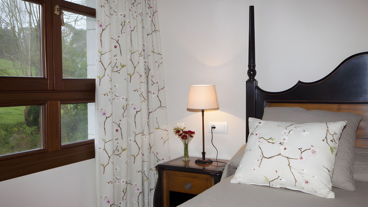 Photo of Bedroom in Poo