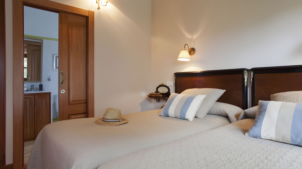 Photo of Bedroom in Poo