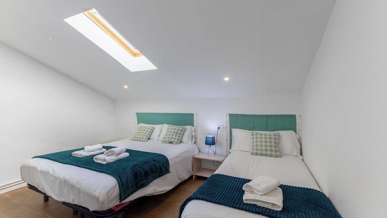 Photo of Bedroom in Los Angeles de San Rafael