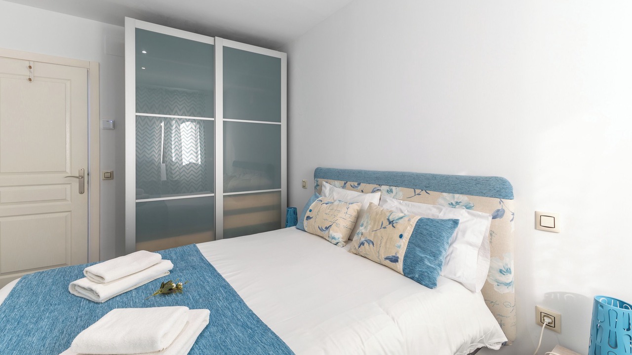Photo of Bedroom in Los Angeles de San Rafael