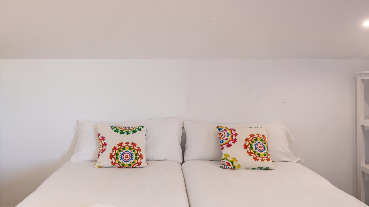 Photo of Bedroom in Los Angeles de San Rafael