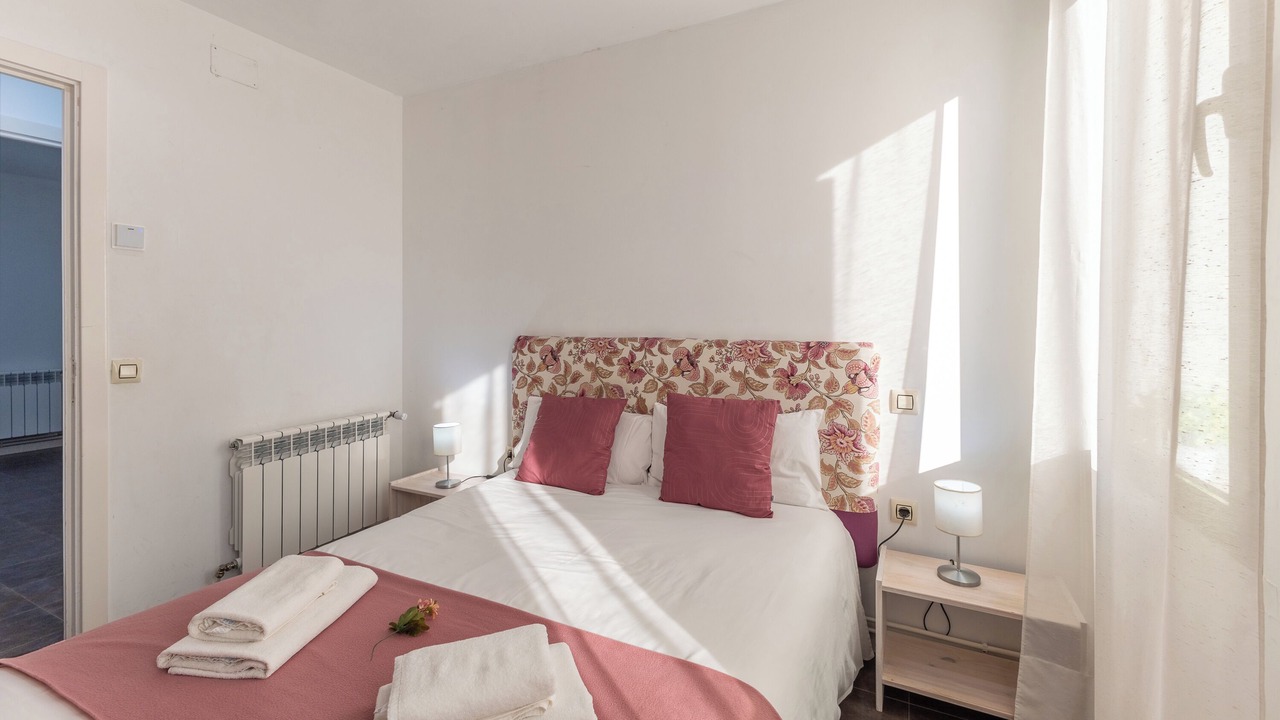 Photo of Bedroom in Los Angeles de San Rafael