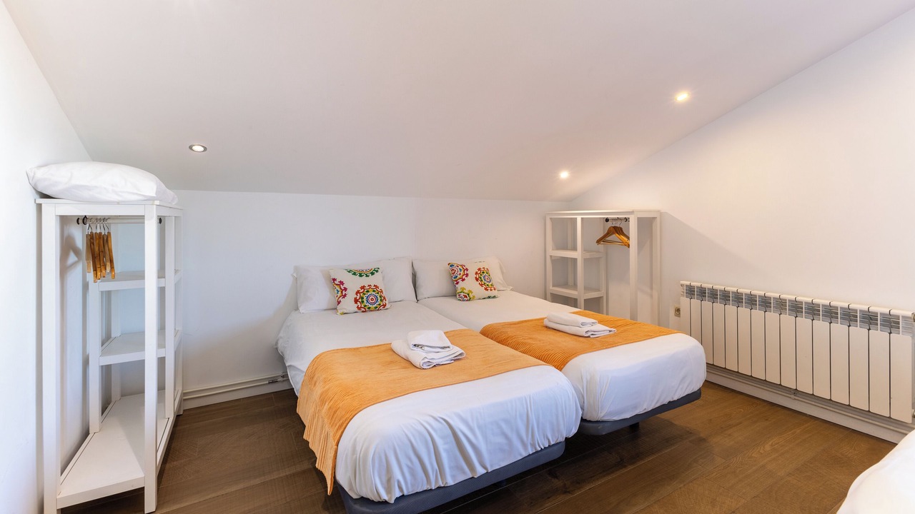 Photo of Bedroom in Los Angeles de San Rafael