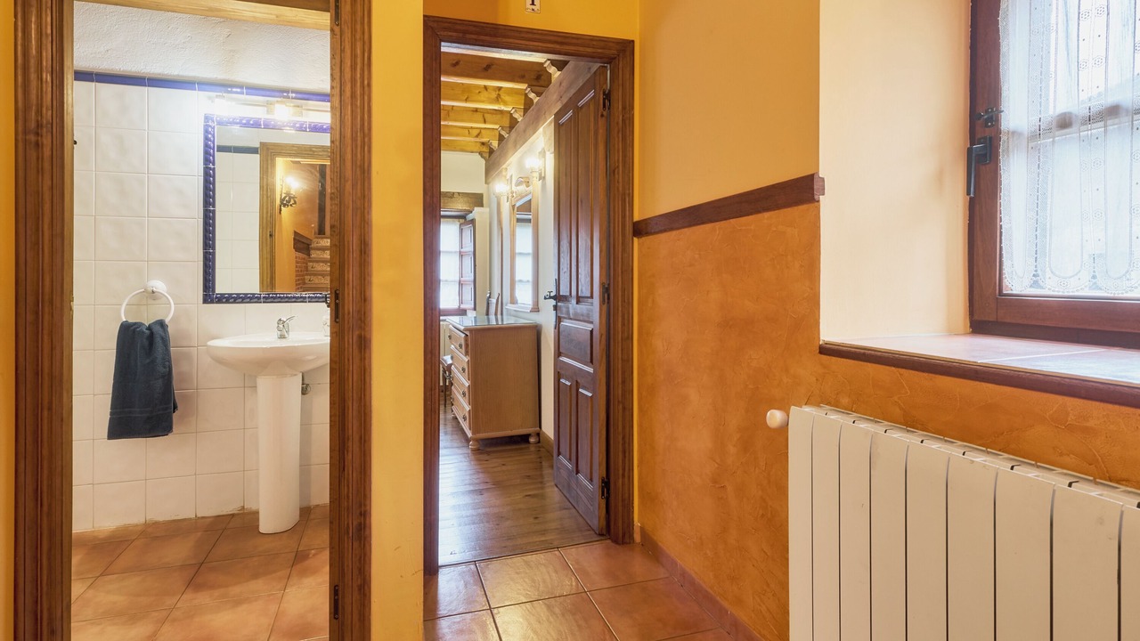 Photo of Bathroom in Santa Maria de Valdeon
