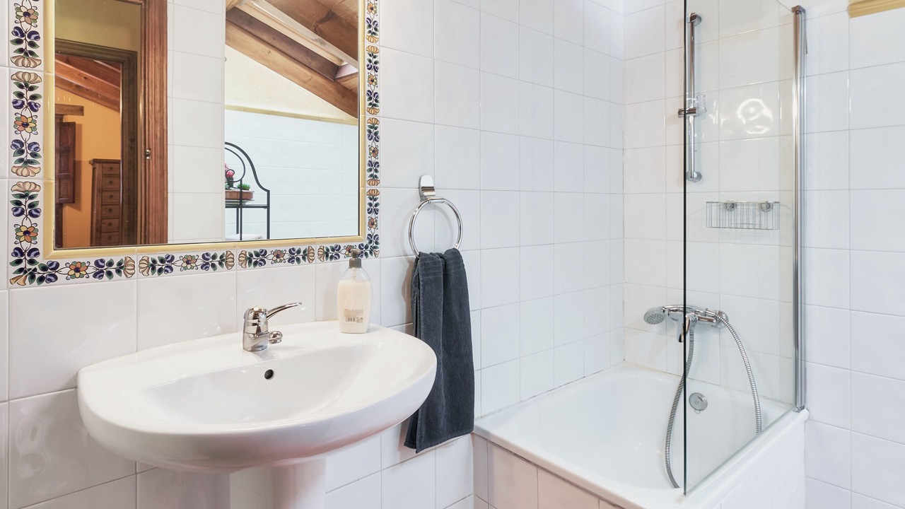 Photo of Bathroom in Santa Maria de Valdeon
