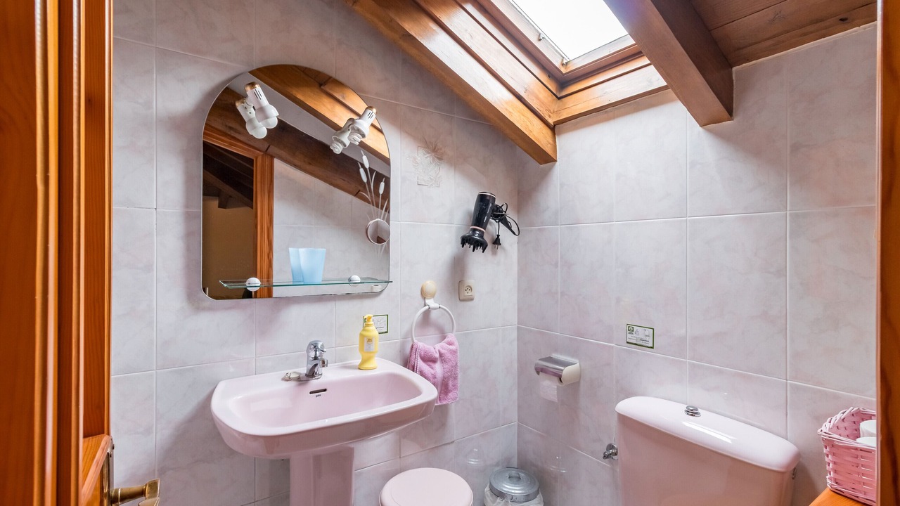 Photo of Bathroom in Cillorigo de Liebana