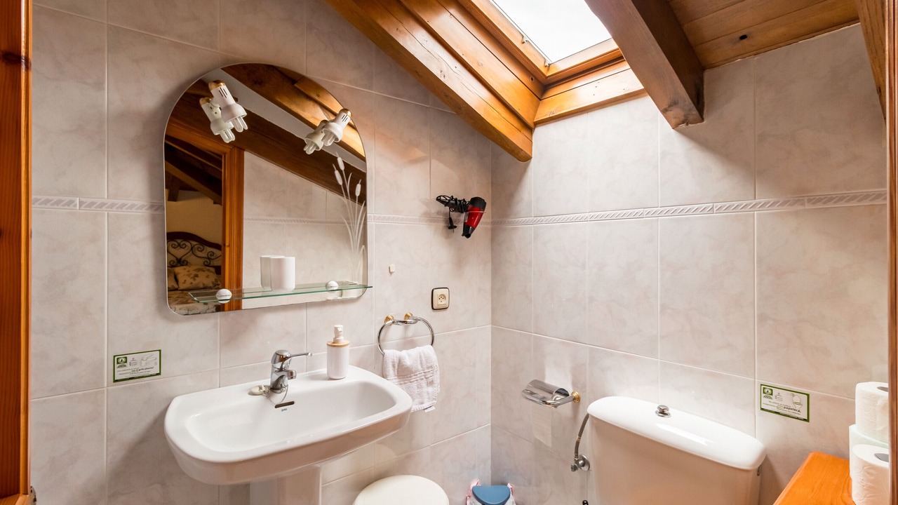Photo of Bathroom in Cillorigo de Liebana