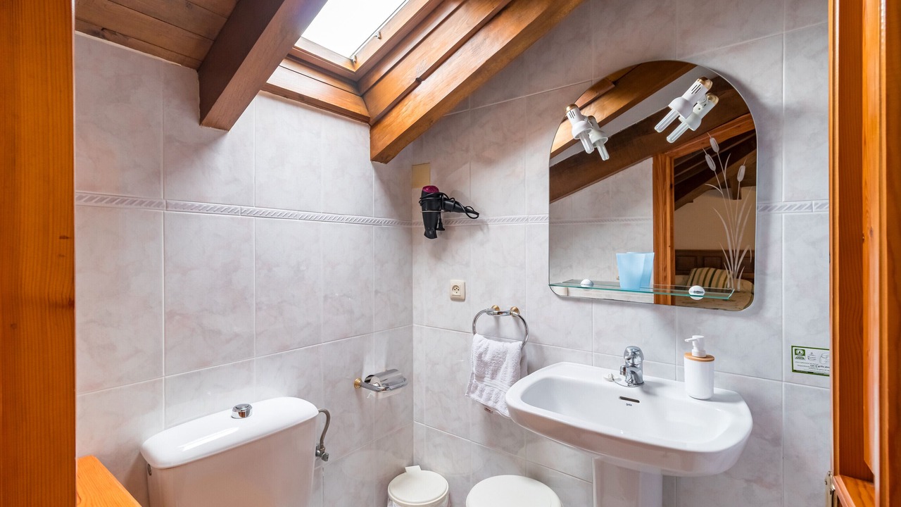 Photo of Bathroom in Cillorigo de Liebana