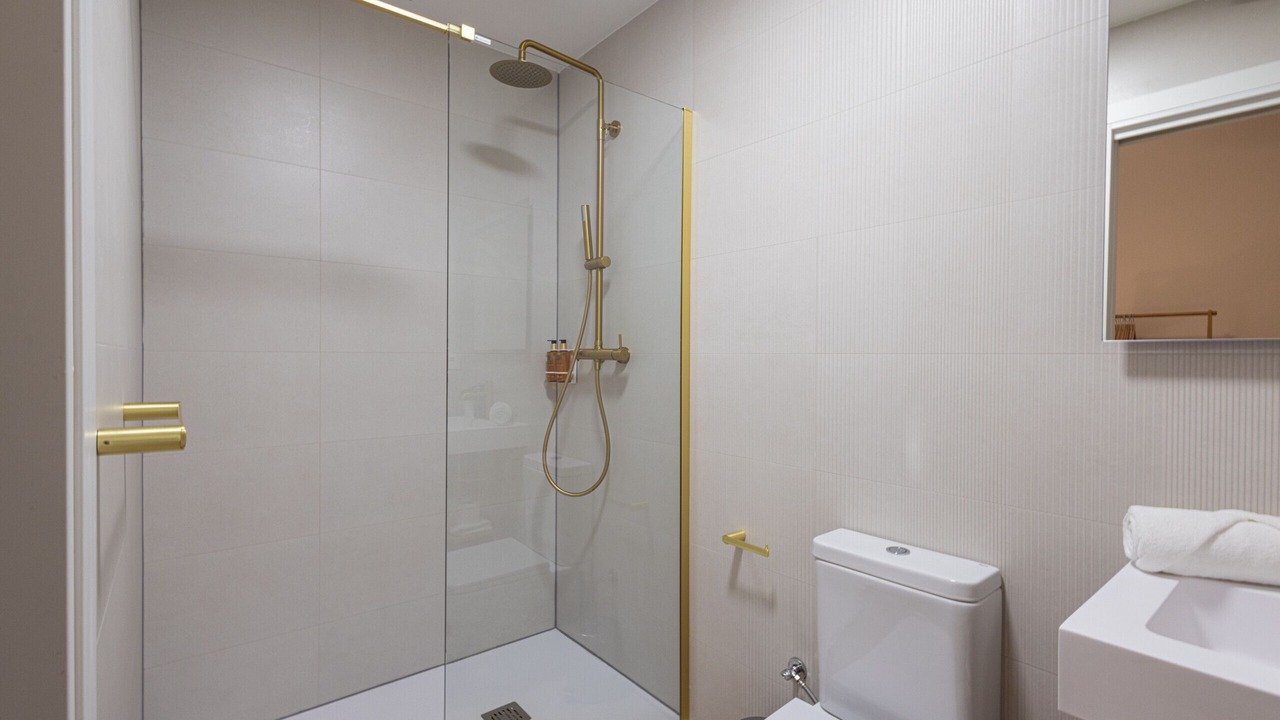 Photo of Bathroom in Aiora