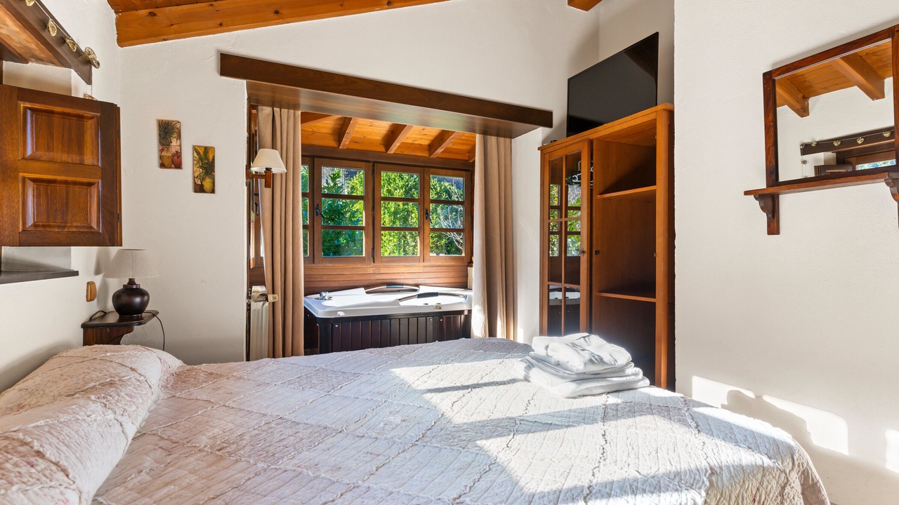 Photo of Bedroom in Quiros