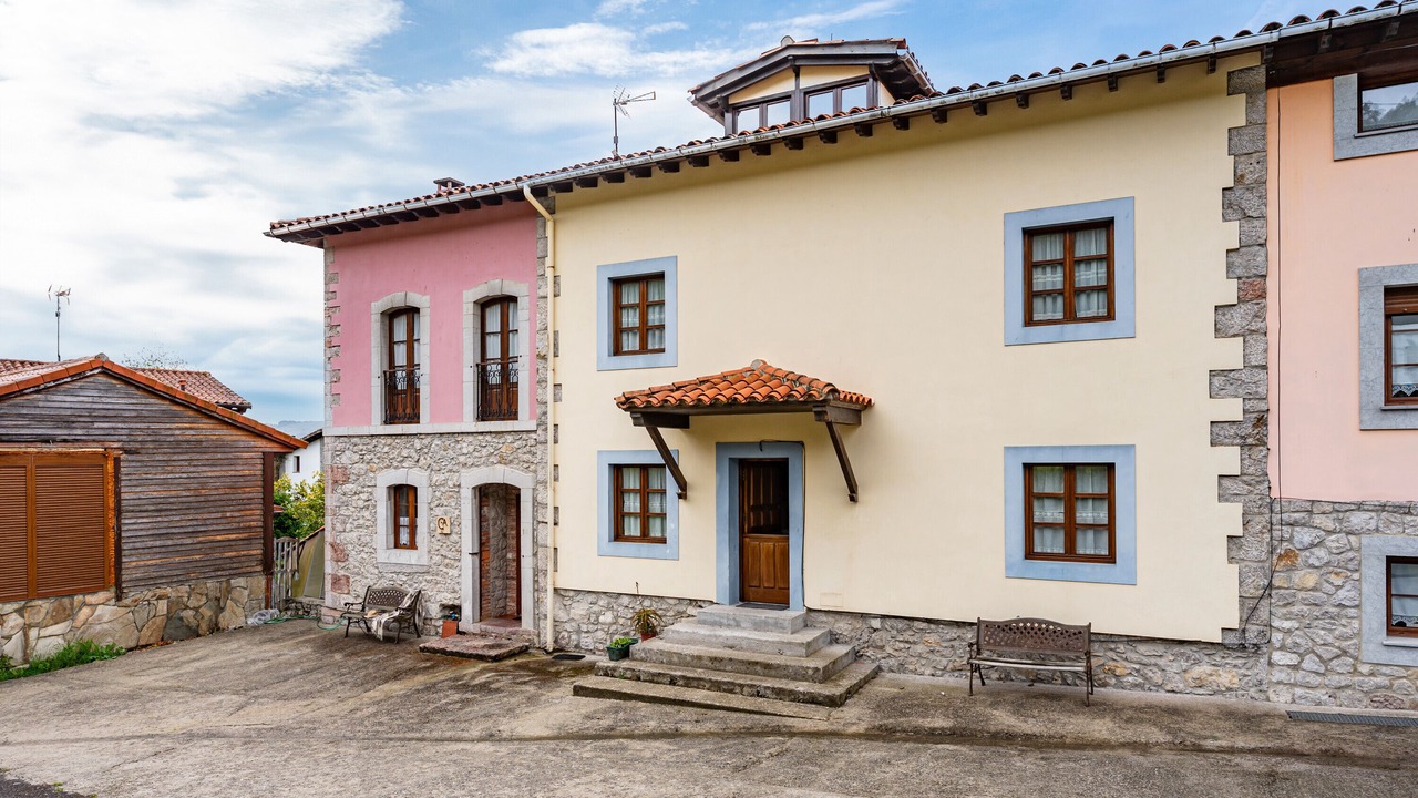 Photo of Outdoor in Andrin
