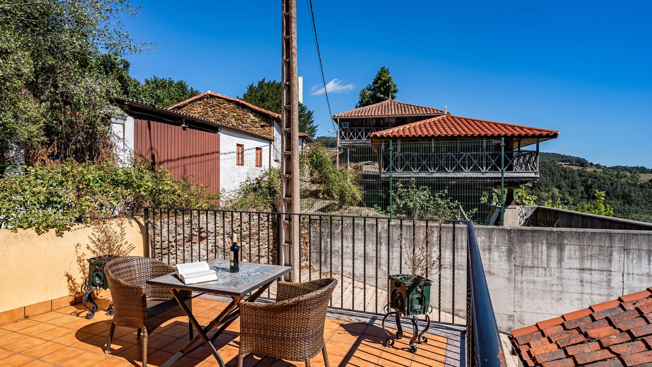 Photo of Outdoor in Loro