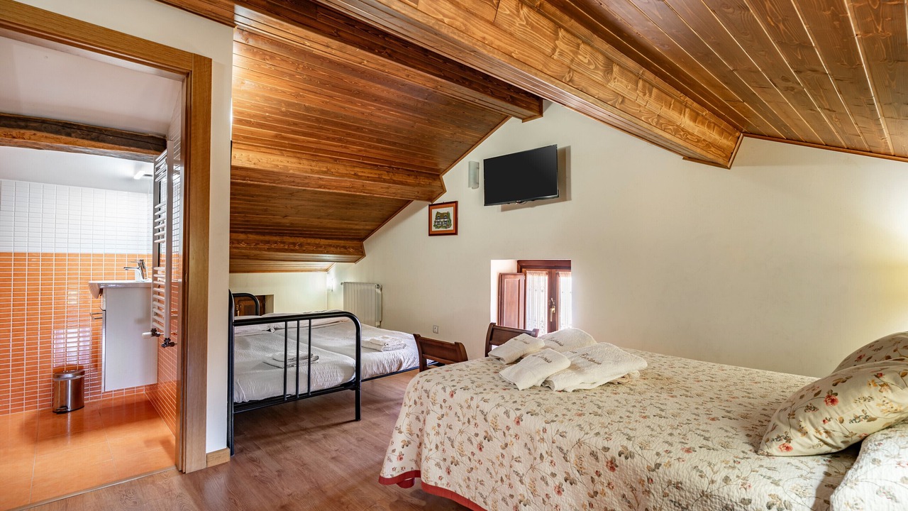 Photo of Bedroom in Loro