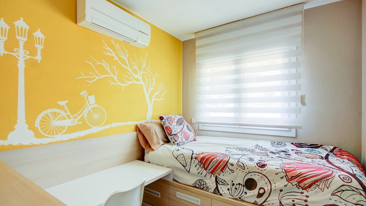 Photo of Bedroom in Palau-Saverdera