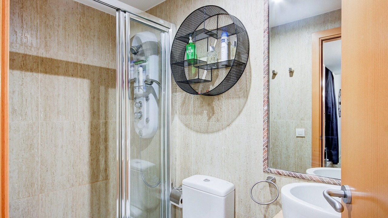 Photo of Bathroom in Palau-Saverdera