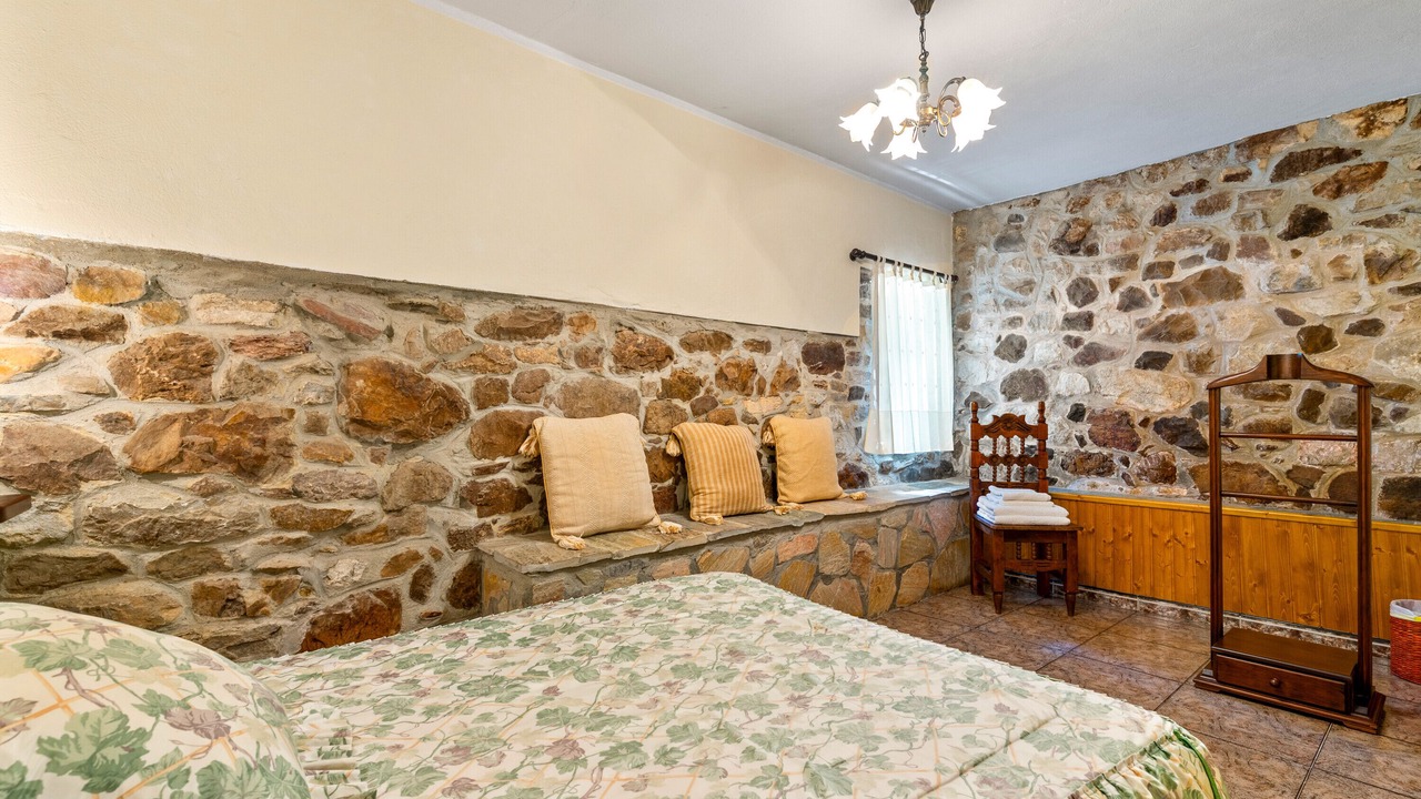 Photo of Bedroom in Caunedo