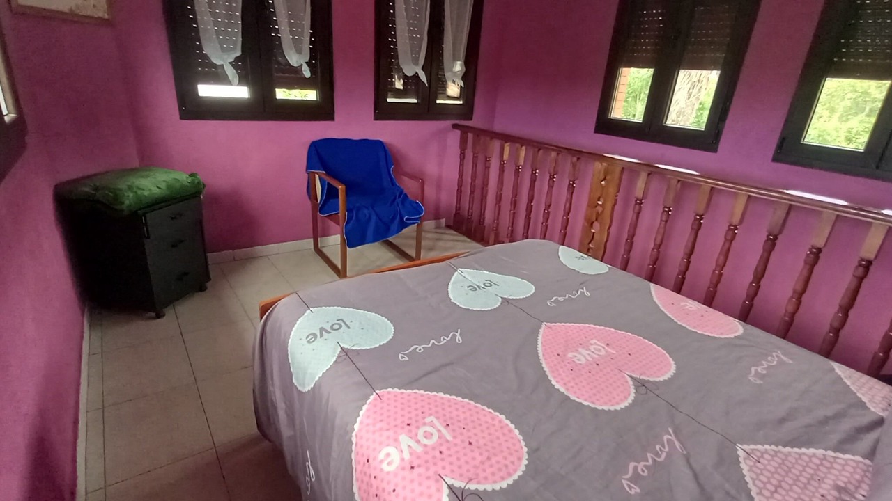 Photo of Bedroom in Poo