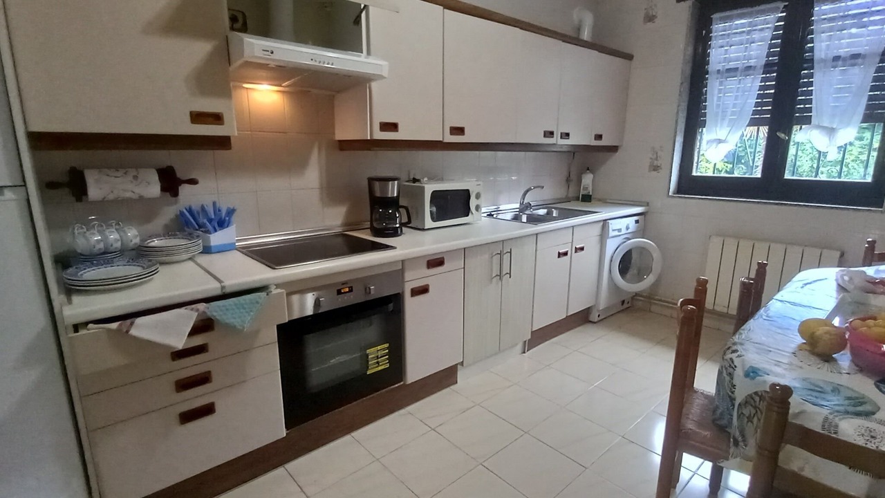 Photo of Kitchen in Poo
