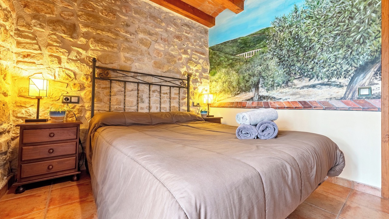 Photo of Bedroom in Bot