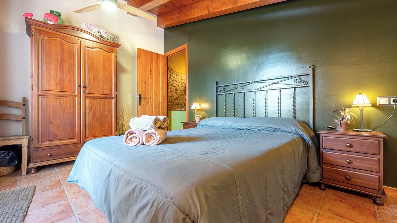 Photo of Bedroom in Bot