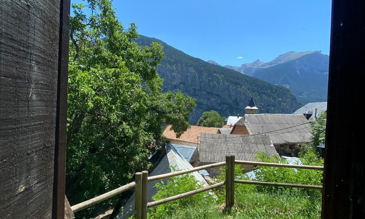 Photo of Outdoor in Sin