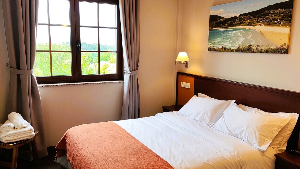 Photo of Bedroom in Naron