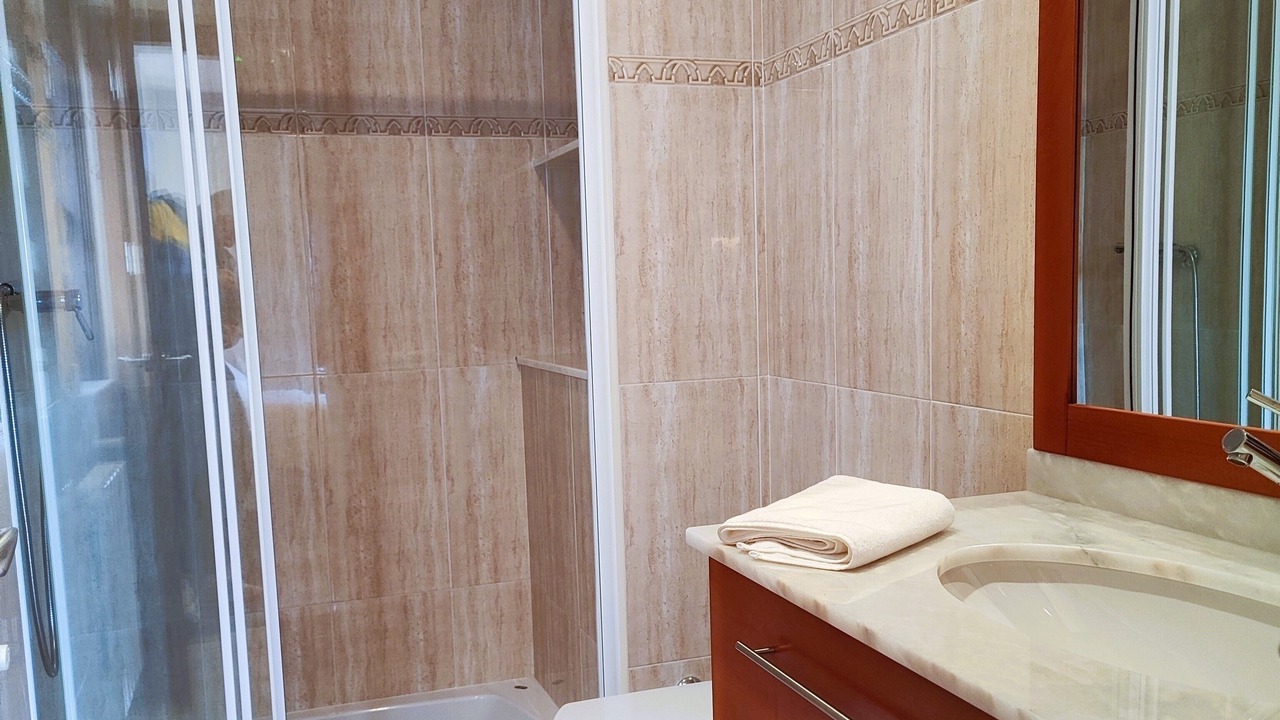 Photo of Bathroom in Naron