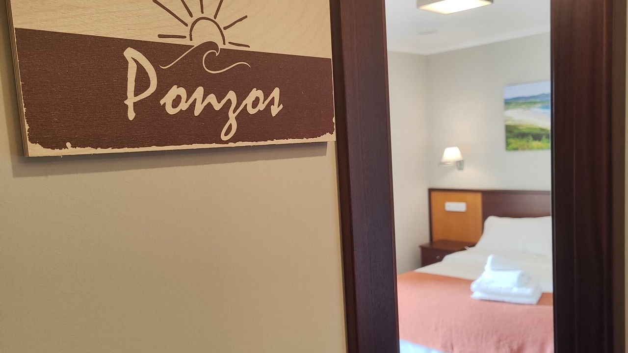 Photo of Bedroom in Naron