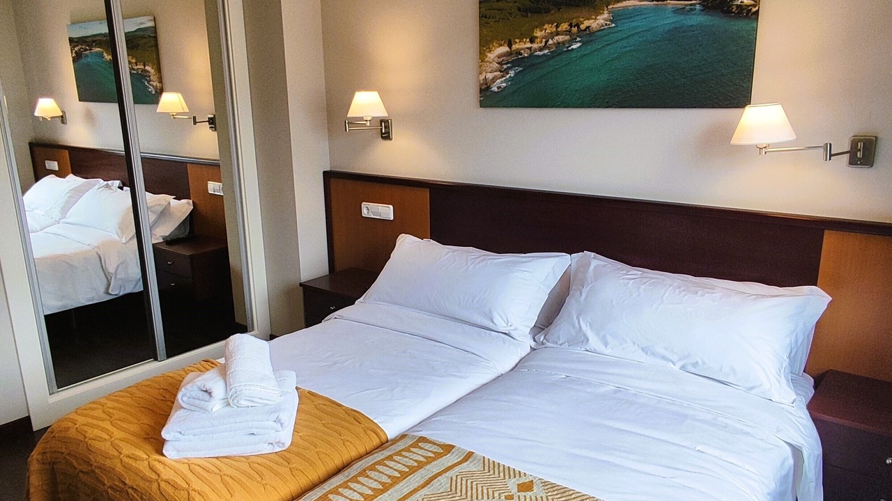 Photo of Bedroom in Naron
