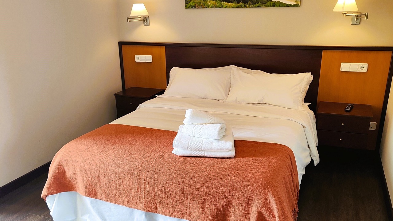 Photo of Bedroom in Naron
