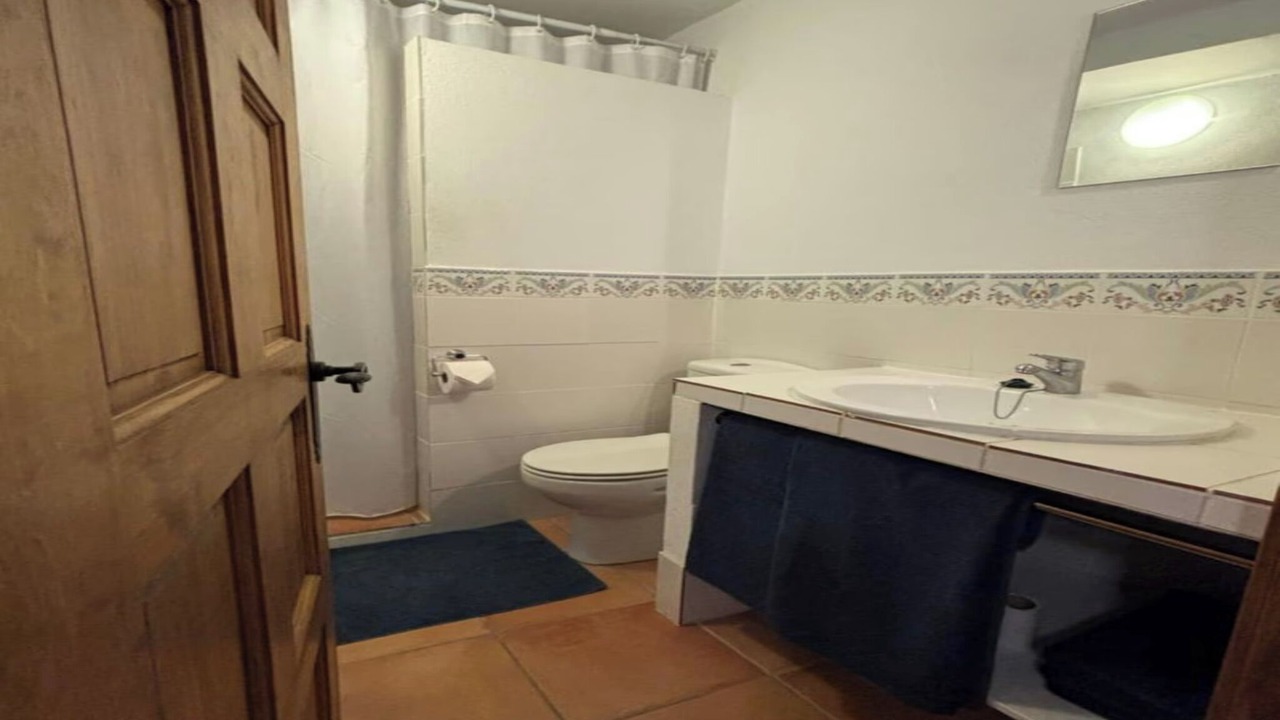 Photo of Bathroom in Tozar