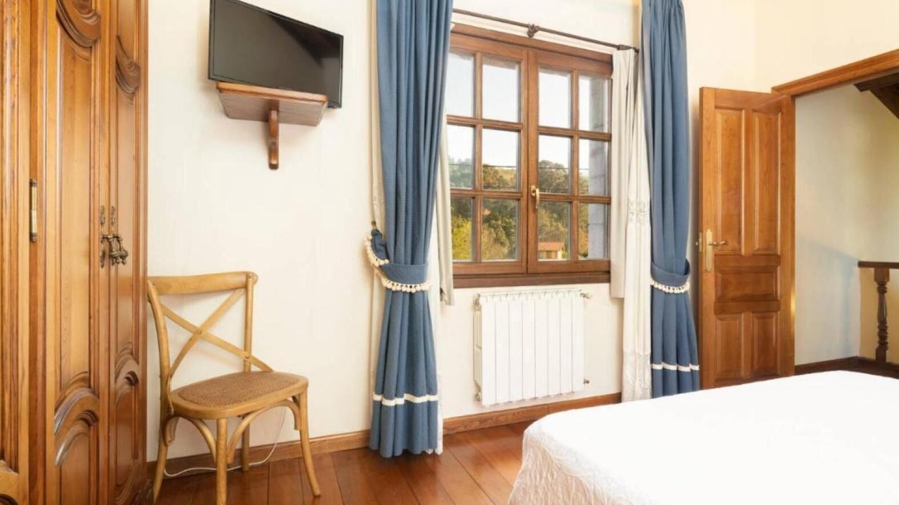 Photo of Bedroom in Naves