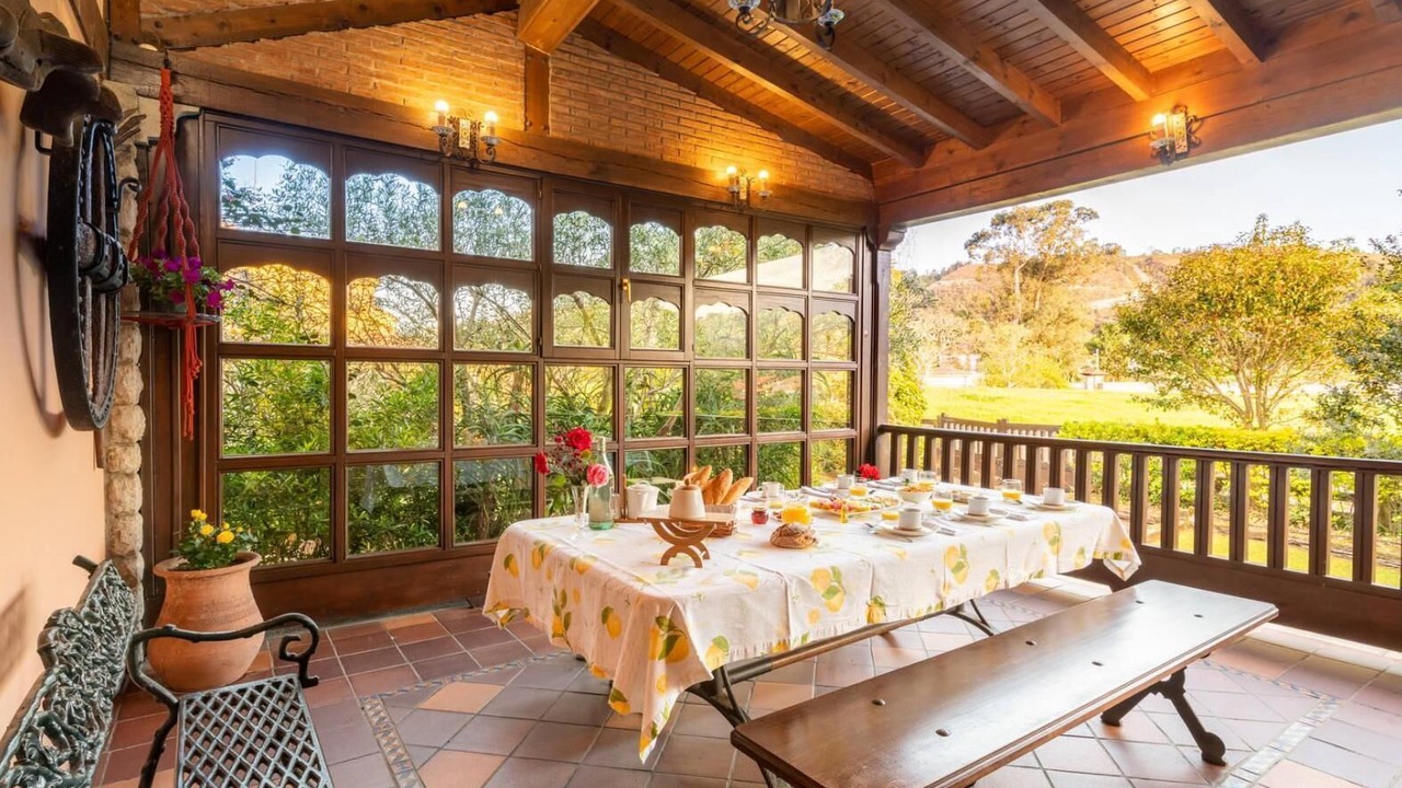 Photo of Outdoor in Naves