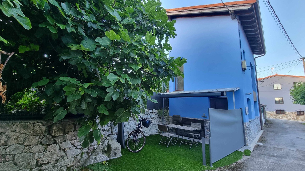 Photo of Patio Balcony in Llanes