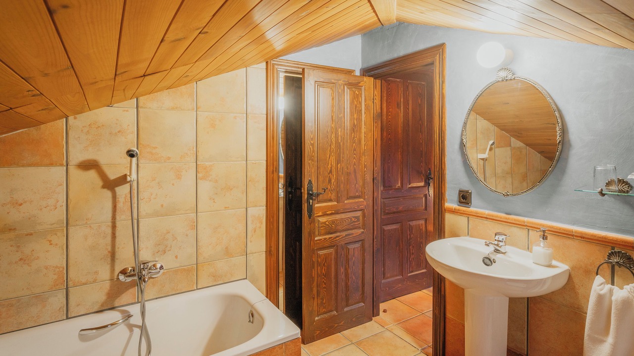 Photo of Bathroom in Calabazas de Fuentiduena
