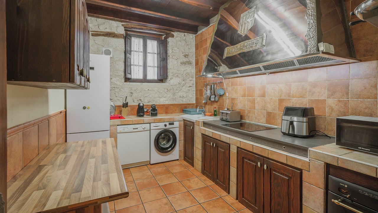 Photo of Kitchen in Calabazas de Fuentiduena