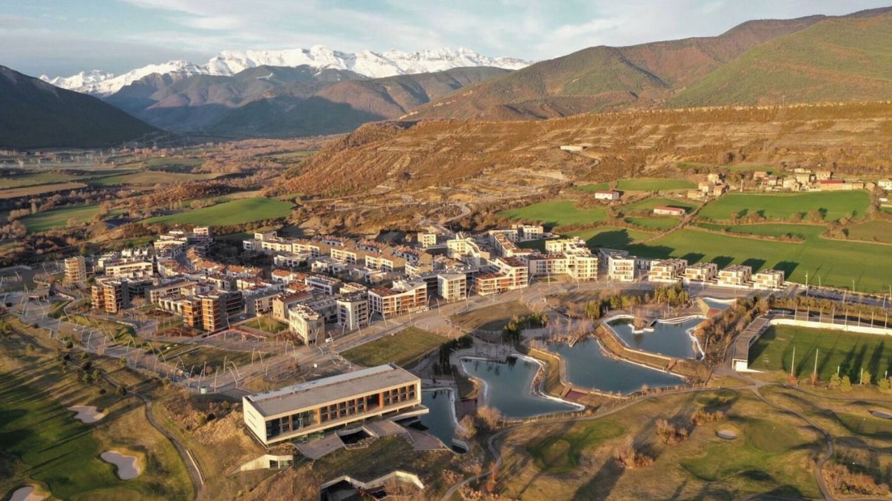 Photo of Outdoor in Abena