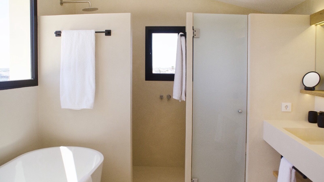 Photo of Bathroom in Mahon