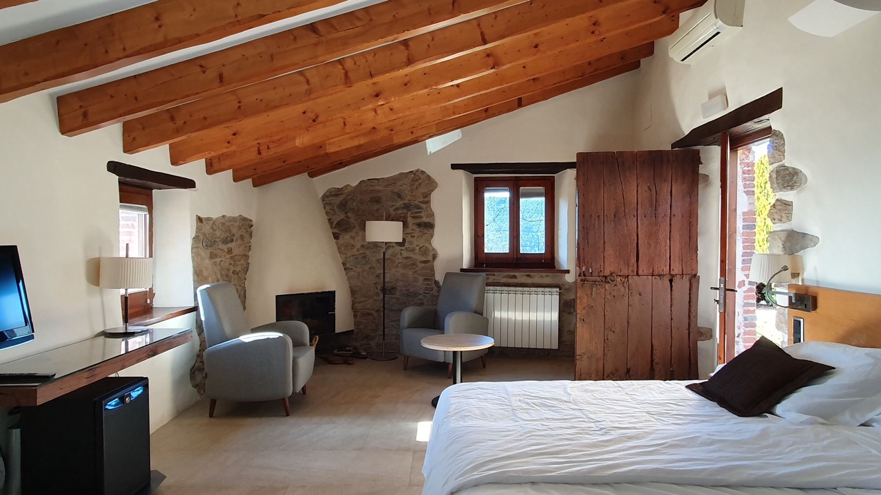 Photo of Bedroom in Canoves